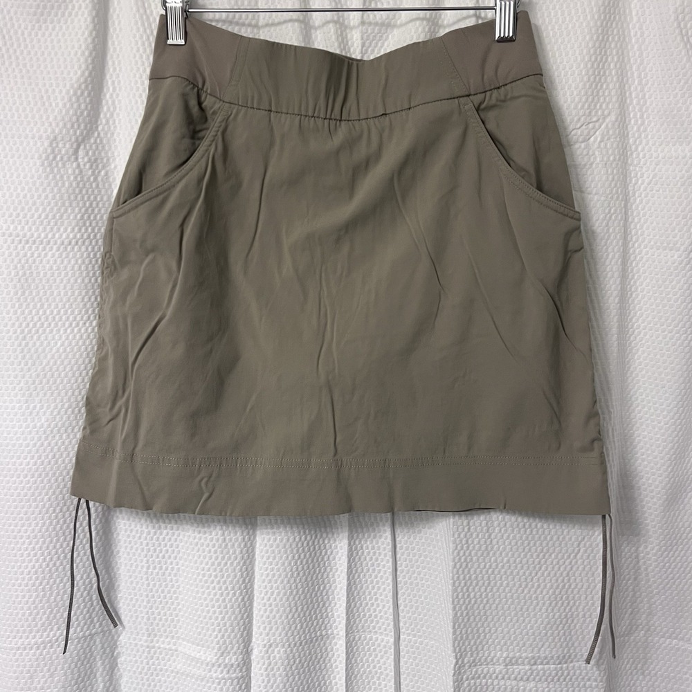 Columbia Women's Tan Skort‎ Omni-Shade UPF 50 Small EC Pockets Beach Boat Resort